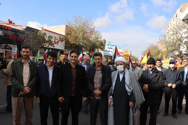  اجتماع بزرگ یوم الله ۱۳ آبان استان زنجان و حضور پرشور دانشجومعلمان، اساتید و کارکنان دانشگاه فرهنگیان پردیس شهید بهشتی زنجان 3