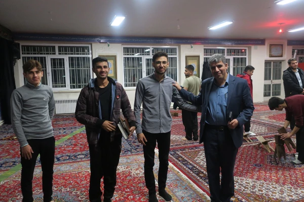 محفل انس با قرآن 27 آبان 1402 پردیس شهید بهشتی زنجان