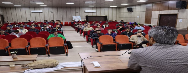 کارگاه فن بیان و معلمی با حضور دانشجویان پردیس شهید بهشتی 2