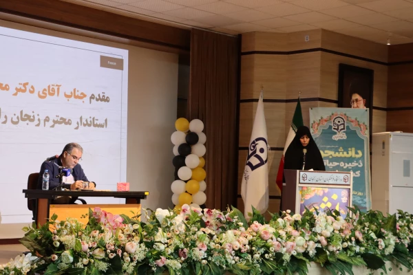 در دانشگاه فرهنگیان استان زنجان برگزار شد:
آئین گرامیداشت روز دانشجو با حضور استاندار زنجان در جمع دانشجو معلمان دانشگاه فرهنگیان 4