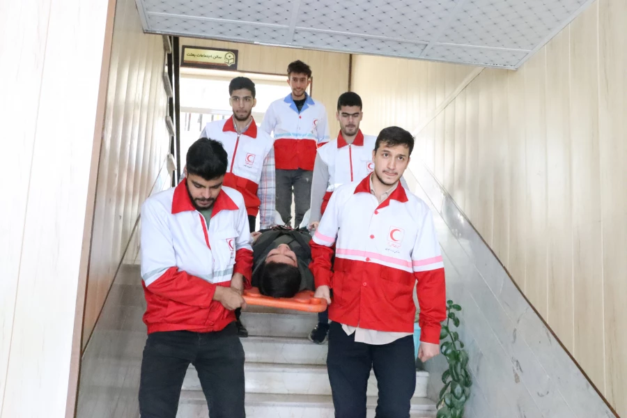 برگزاری مانور زلزله با همکاری هلال احمر زنجان 4