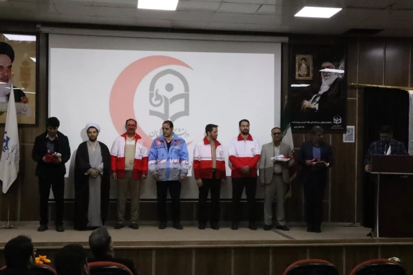 برگزاری مانور زلزله با همکاری هلال احمر زنجان 7