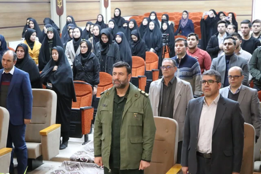 بزرگداشت سالگرد شهادت سردار سلیمانی وحماسه نهم  دی در دانشگاه فرهنگیان استان زنجان 6