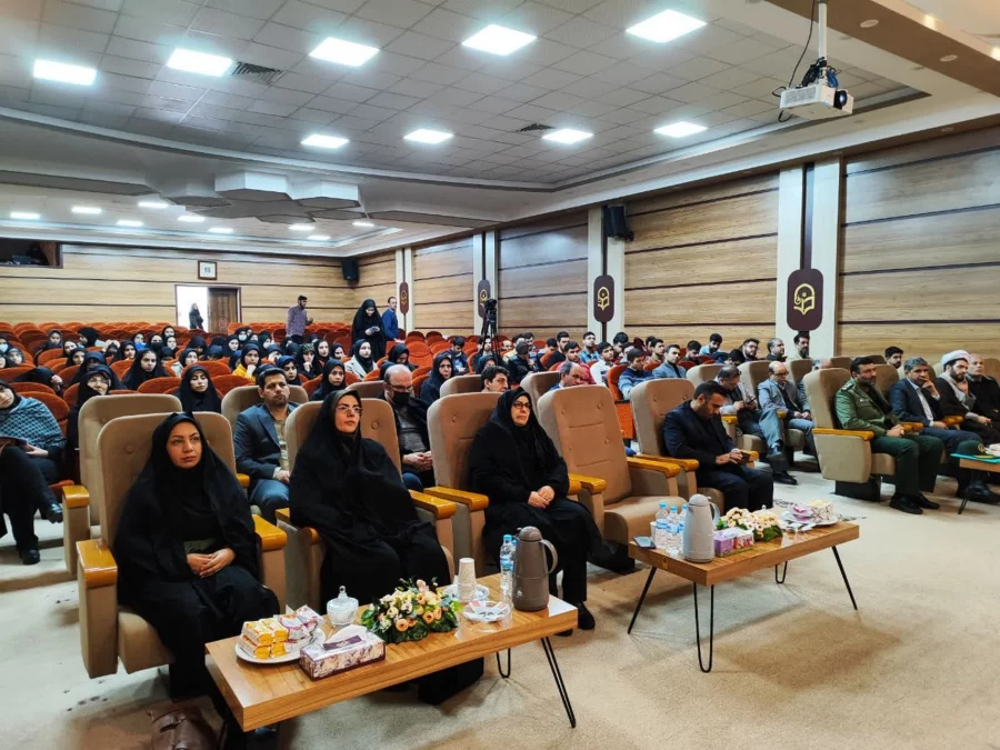 بزرگداشت سالگرد شهادت سردار سلیمانی وحماسه نهم  دی در دانشگاه فرهنگیان استان زنجان 7