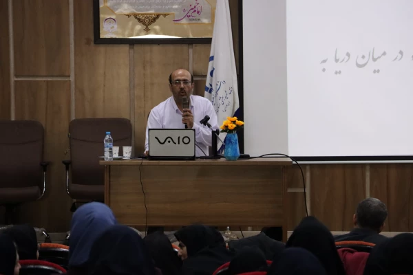 برگزاری دوره تخصصی آموزش ضمن خدمت مدیران و معلمان راهنما 6