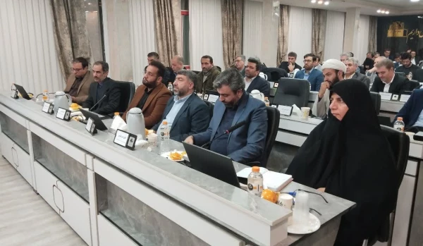 دیدار وزیر آموزش و پرورش با مدیرکل آموزش و پرورش و مدیر امور پردیس های دانشگاه فرهنگیان استان در زنجان 3