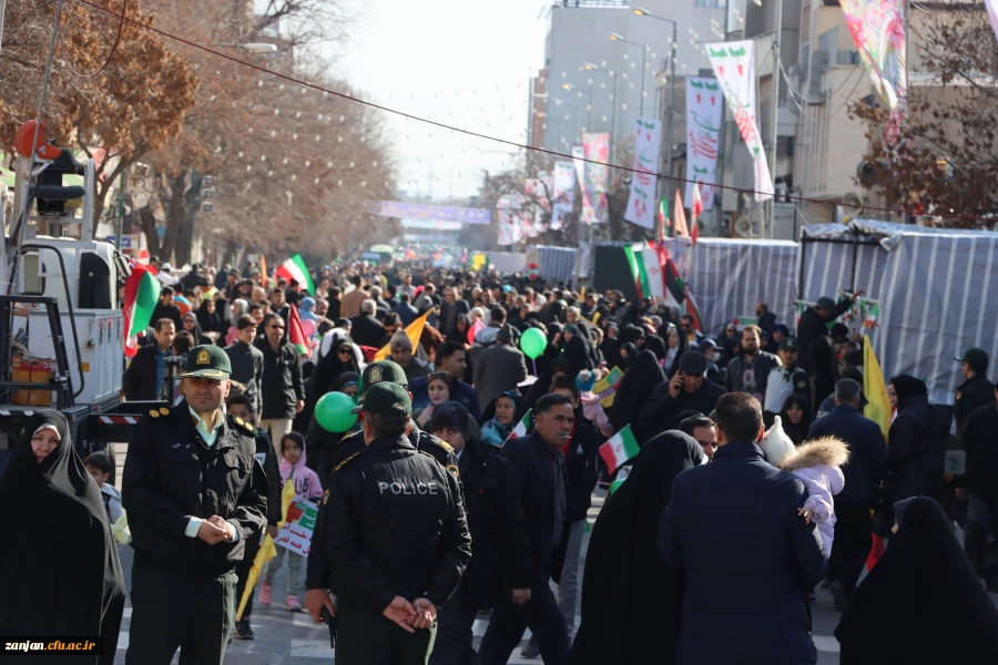 راهپیمایی یوم الله ۲۲ بهمن  با شعارمحوری  "«جشن ملی، مشارکت پرشور، آینده روشن»" 
 3