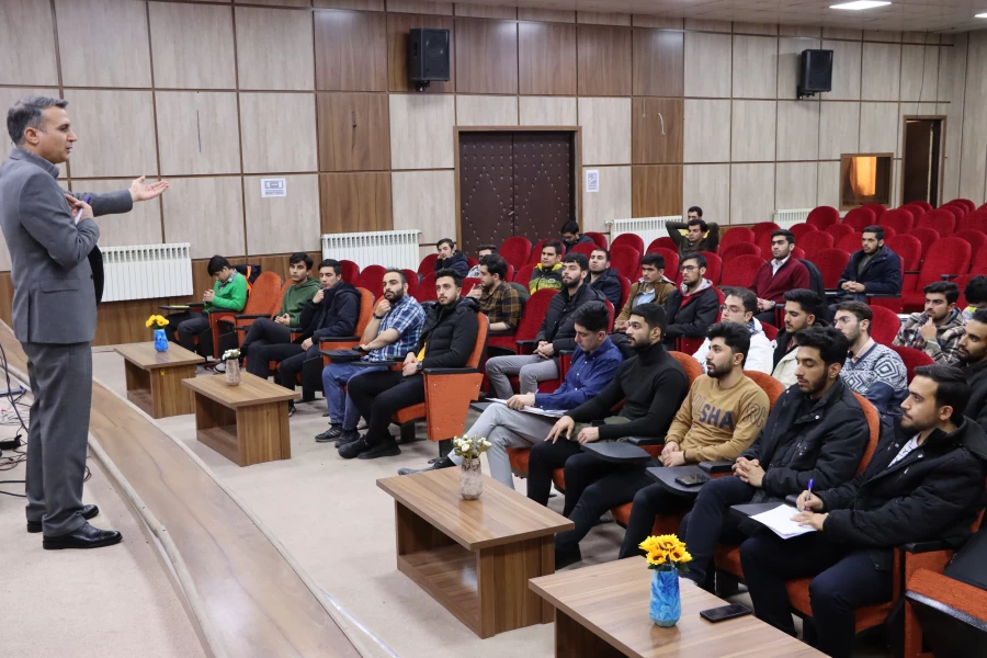 برگزاری نشست تخصصی و توجیهی یازدهمین جشنواره تدریس برتر در پردیس شهید بهشتی زنجان
 6