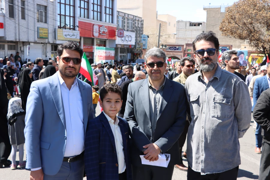 حضور دانشجویان و کارمندان پردیس شهید بهشتی در راهپیمایی روز قدس 5