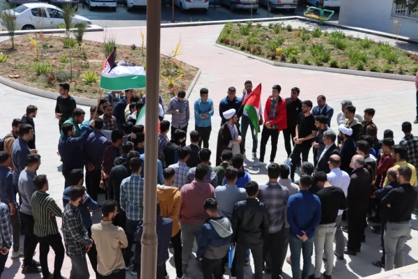 تجمع دانشجویان، اساتید و کارمندان پردیس های دانشگاه فرهنگیان استان در حمایت از عملیات «وعده صادق»  8