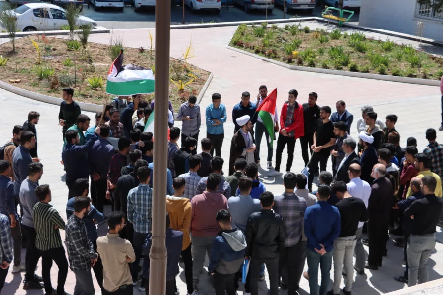 تجمع دانشجویان، اساتید و کارمندان پردیس های دانشگاه فرهنگیان استان در حمایت از عملیات «وعده صادق»  8