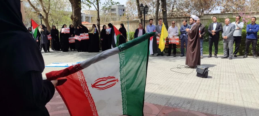 تجمع دانشجویان، اساتید و کارمندان پردیس های دانشگاه فرهنگیان استان در حمایت از عملیات «وعده صادق»  9