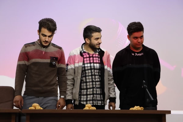 برگزاری مراسم گرامیداشت هفته سرآمدی آموزش و نکوداشت مقام استاد
 5