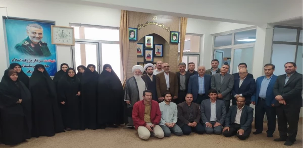 دیدار صمیمی کارکنان دانشگاه فرهنگیان استان زنجان با حجت الاسلام خاتمی امام جمعه محترم بمناسبت هفته سرآمدی آموزش 2