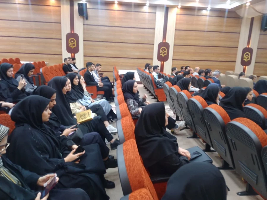 آیین اختتامیه یازدهمین جشنواره تدریس برتر مرحله منطقه ای به میزبانی دانشگاه فرهنگیان استان زنجان 5