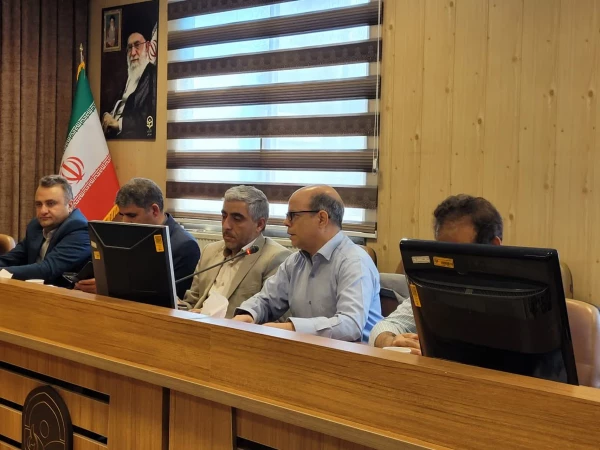 نشست بصیرتی با موضوع مشارکت حداکثری در انتخابات و نقش آفرینی اساتید 3