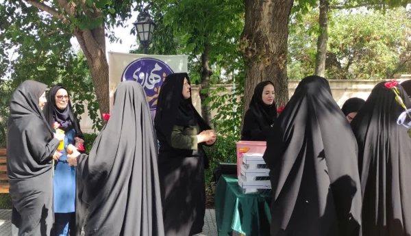 برپایی موکب پذیرایی به همت کانون مهدویت پردیس الزهرا(س)  به مناسبت عید باسعادت غدیر خم  2