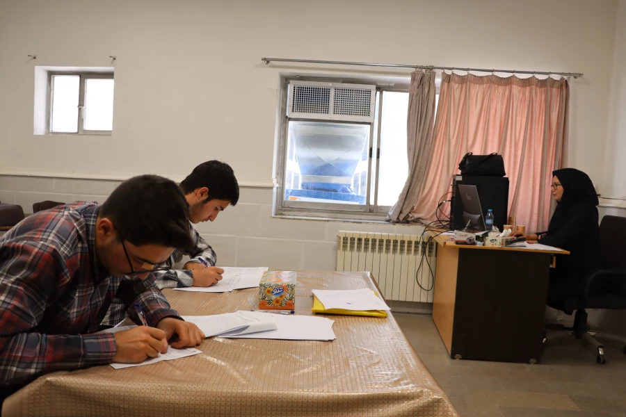 بازدید مدیر امور پردیس های دانشگاه فرهنگیان استان زنجان از روند برگزاری کانون های سنجش شایستگی داوطلبان چند برابر ظرفیت در پردیس شهید بهشتی 6