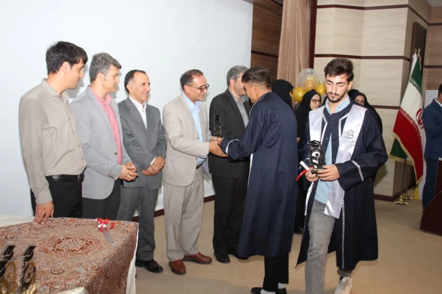 آیین دانش آموختگی دانشجویان ورودی ۱۳۹۹ دانشگاه فرهنگیان استان زنجان برگزار شد 3