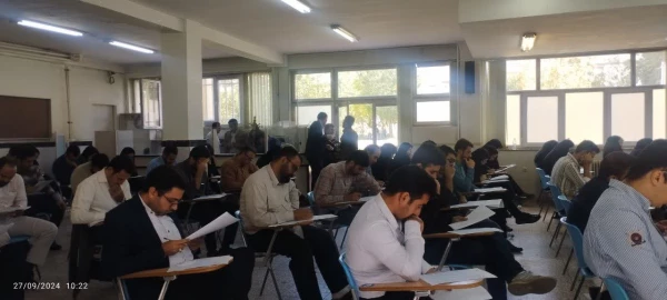 آزمون اصلح مهارت آموزان ماده 28 در پردیس های دانشگاه فرهنگیان استان برگزار شد. 3