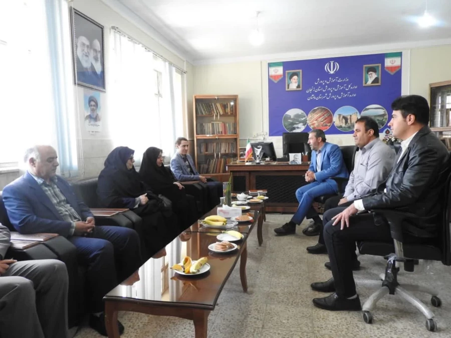 روایت یک روز کارورزی در مدارس شهرستان زیبای ماه نشان 2