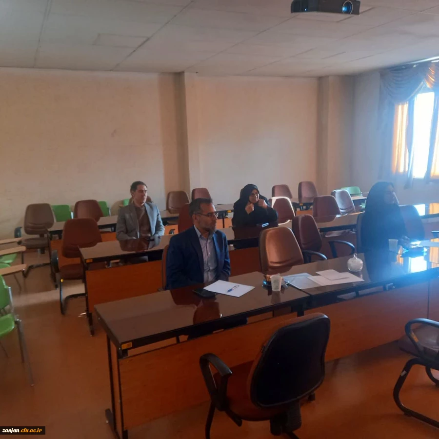 جلسه هم اندیشی اساتید گروه های آموزشی پردیس های استان 8