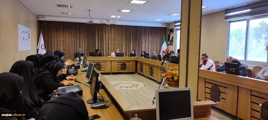 ️نشست تخصصی مدیر عامل جمعیت هلال احمر استان با اساتید و کارکنان دانشگاه فرهنگیان استان زنجان 4