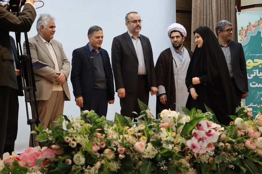 آئین گرامیداشت روز دانشجو با حضور استاندار زنجان در جمع دانشجو معلمان دانشگاه فرهنگیان 7