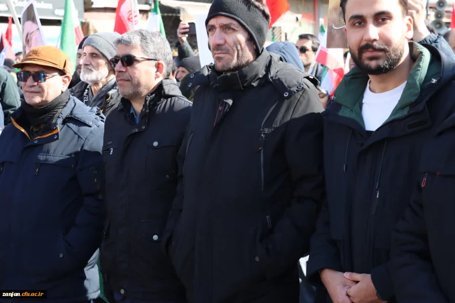 حضور پرشور اساتید،کارکنان و دانشجومعلمان دانشگاه فرهنگیان در جشن چهل و شش سالگی انقلاب اسلامی
 3