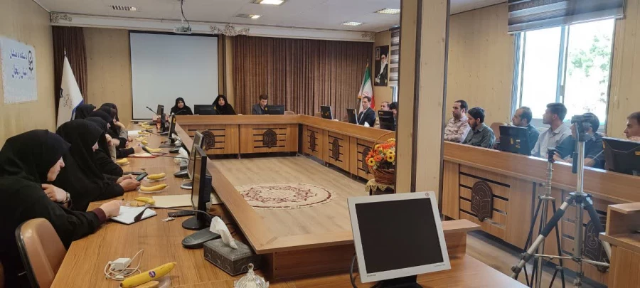 نشست صمیمی مدیر امور پردیس های دانشگاه فرهنگیان استان با کارکنان پردیس الزهرا(س) 2