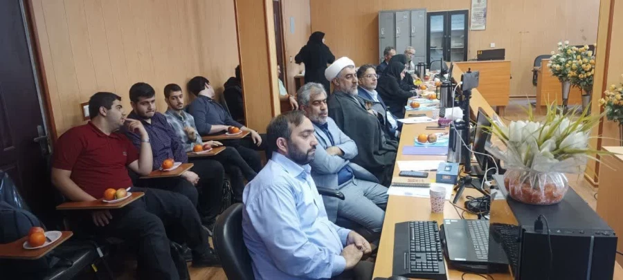 جلسه معرفی و نقد کتاب
 « درآمدی بر چالش های تربیت اسلامی در دنیای معاصر» 5