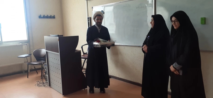 تقدیر از اساتید دانشگاه در دهه سرآمدی آموزش 5