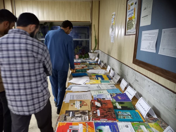 برگزاری نمایشگاه آثار و تألیفات اعضای هیئت علمی پردیس شهید بهشتی 4