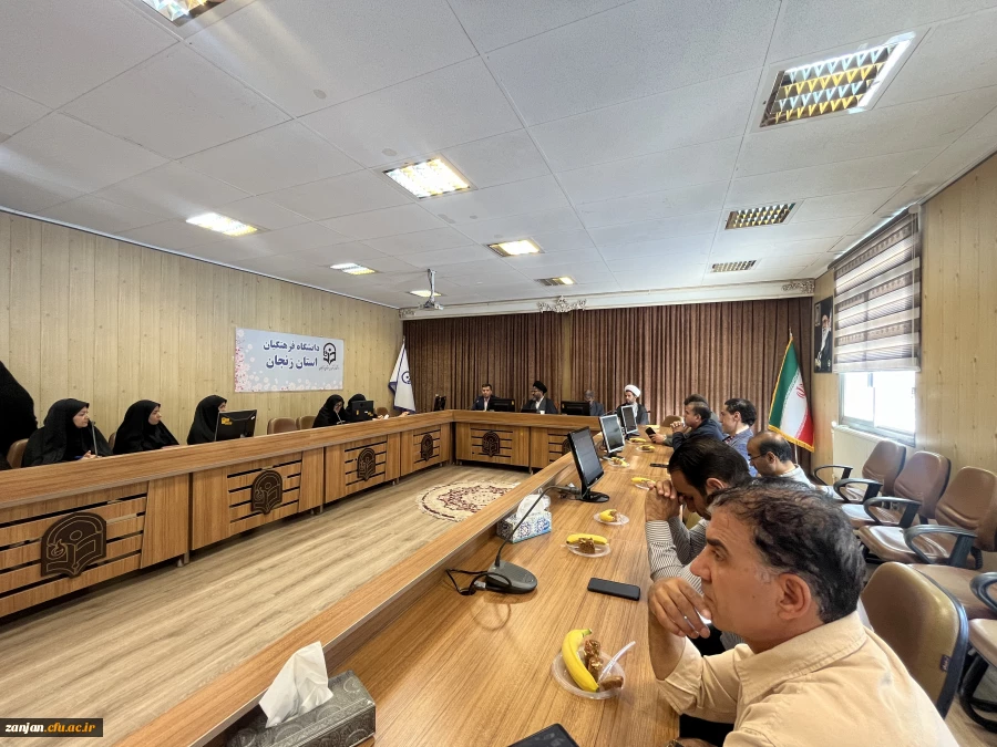 جلسه نشست با معاون پژوهشی و فناوری دانشگاه فرهنگیان 3