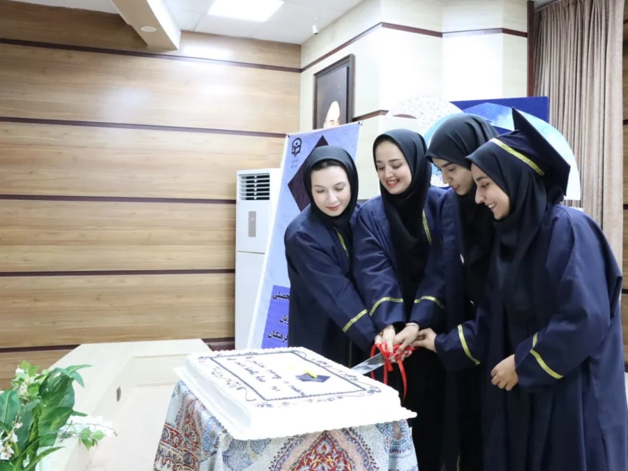 آئین دانش آموختگی دانشجویان پردیس الزهرا(س) دانشگاه فرهنگیان استان زنجان برگزار شد. 2
