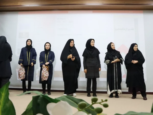 آئین دانش آموختگی دانشجویان پردیس الزهرا(س) دانشگاه فرهنگیان استان زنجان برگزار شد. 2