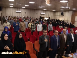 مراسم گرامیداشت هفته دفاع مقدس با حضور خانواده محترم شهید مجید قاسمی از شهدای والامقام جنگ تحمیلی دوازده روزه 4