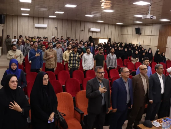 مراسم گرامیداشت هفته دفاع مقدس با حضور خانواده محترم شهید مجید قاسمی از شهدای والامقام جنگ تحمیلی دوازده روزه 4