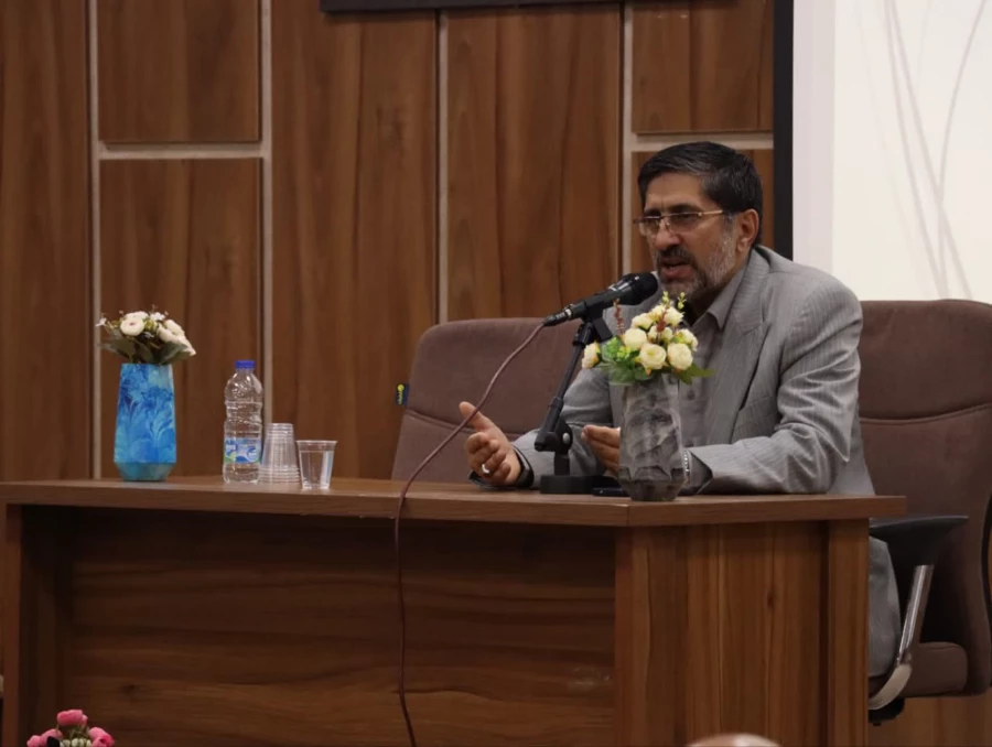 مراسم گرامیداشت هفته دفاع مقدس با حضور خانواده محترم شهید مجید قاسمی از شهدای والامقام جنگ تحمیلی دوازده روزه 6