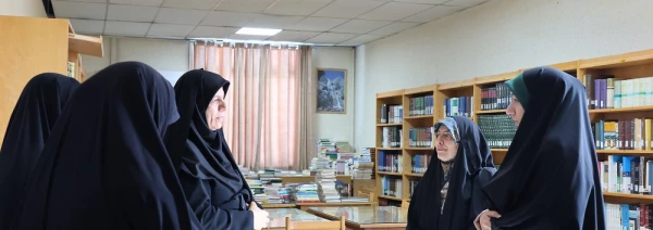 نشست صمیمی مدیرکل امور بانوان  و خانواده استانداری  با بانوان دانشگاه فرهنگیان استان زنجان
 2