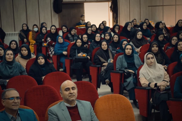 برگزاری دوره توجیهی و آموزشی مدیران و معلمان راهنمای کارورزی پردیس شهید بهشتی زنجان
 5