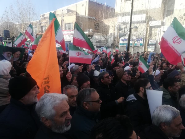 حضور دانشجویان و عوامل اجرایی و اساتید دانشگاه فرهنگیان شهید بهشتی در حماسه باشکوه 22 دی 5