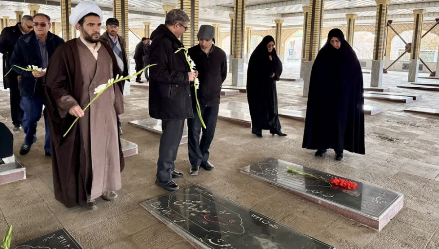 به مناسبت گرامیداشت پیروزی شکوهمند انقلاب اسلامی 3